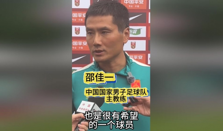开卡FC27！！！凯恩：防守才49太过了吧？？萨卡+安德森：速率这么慢？？